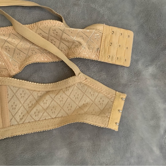 Mamia Beige Bra with Textured Pattern beige bra lightly padded 36C - Picture 7 of 10